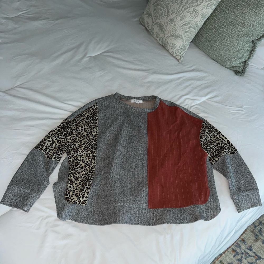 THML Sweater